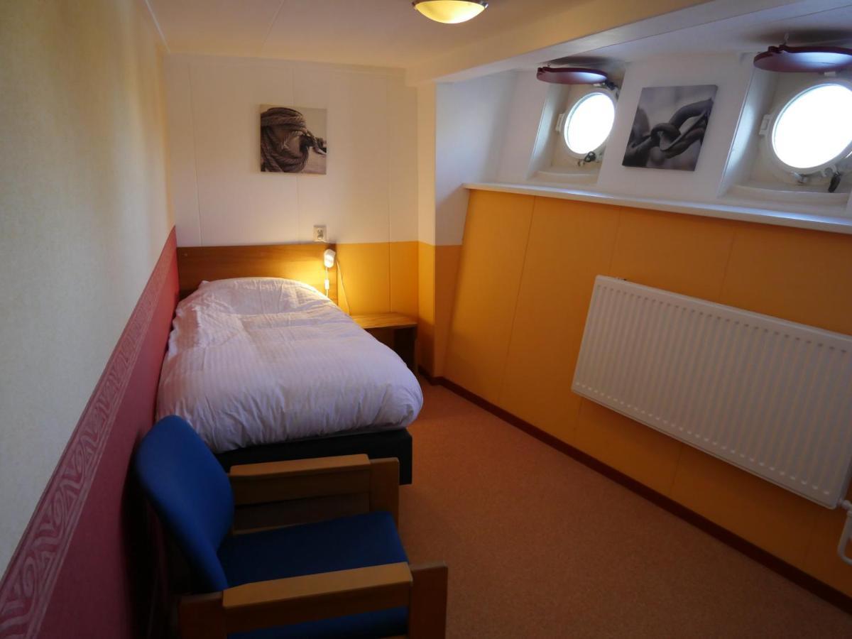 De Logeerboot Dordrecht Bed and Breakfast Exteriör bild