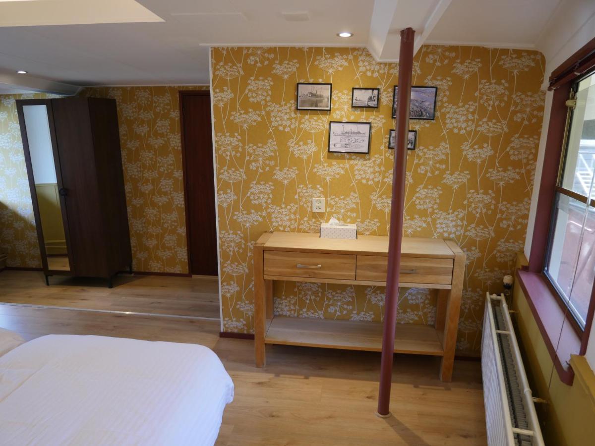 De Logeerboot Dordrecht Bed and Breakfast Exteriör bild